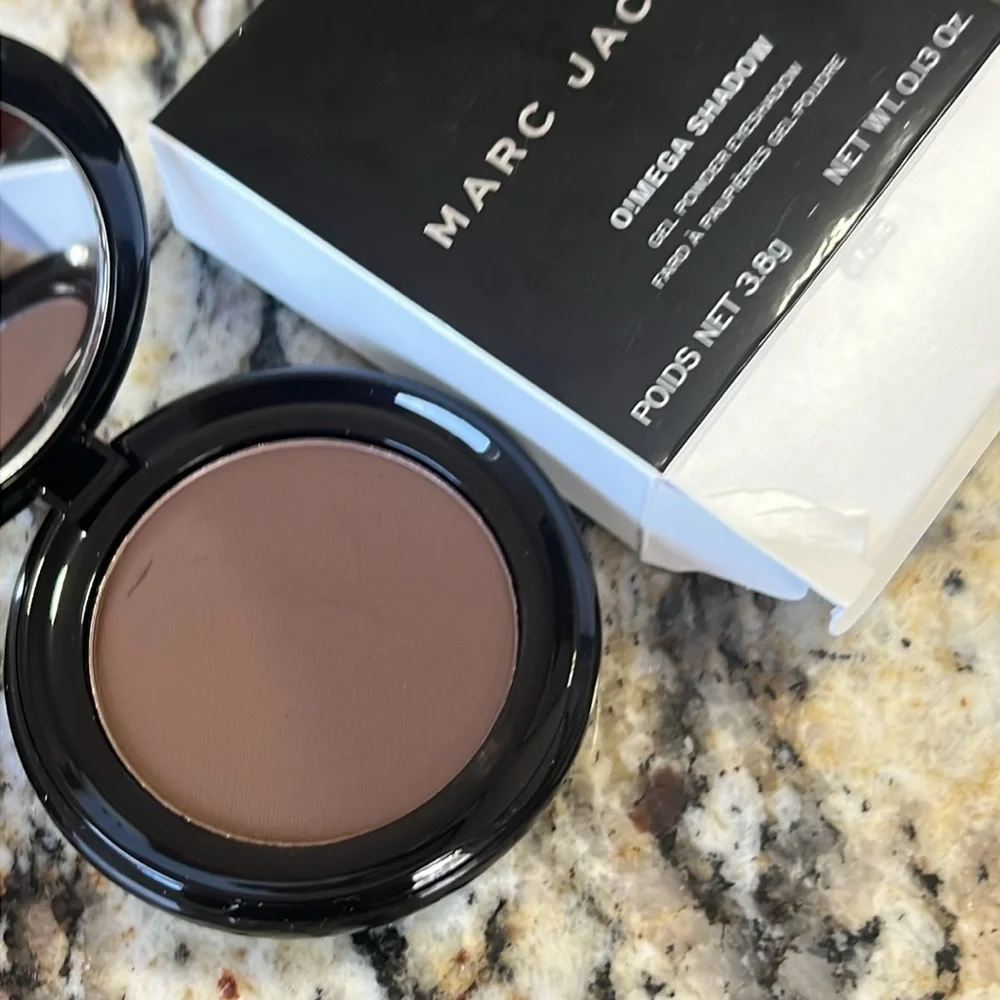 🌙💕Rare! Marc Jacob’s O! Snap Omega Eyeshadow